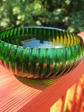 Vintage Retro Anchor Hocking Retro Emerald Green Ribbed Swirled Glass Bowl